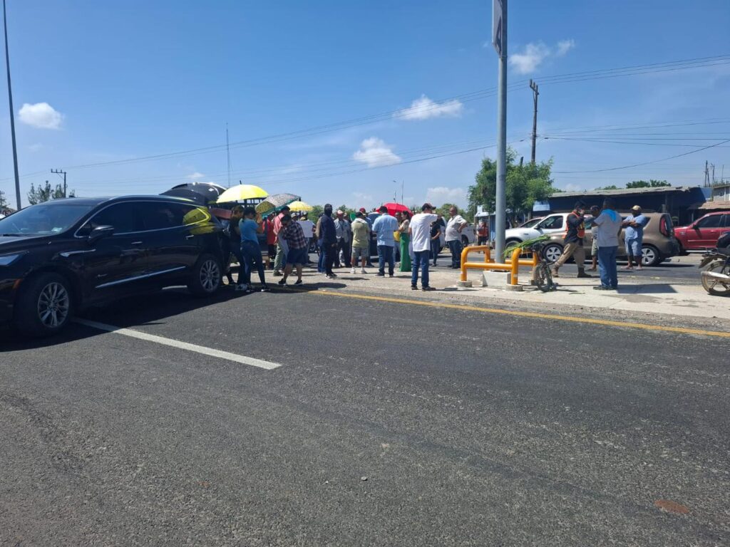 Pobladores de Altamira bloquean carretera por falta de agua