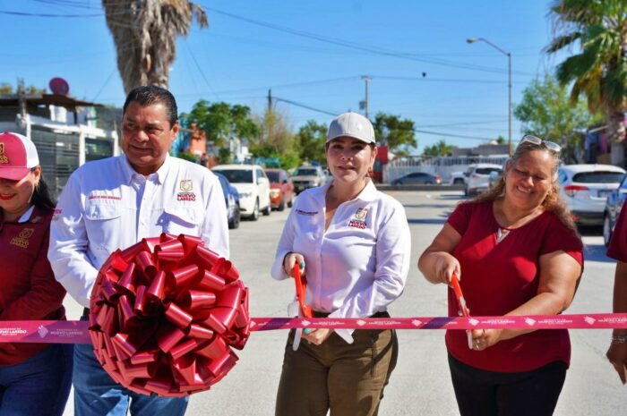 Alcaldesa Carmen Lilia Canturosas entrega tres calles rehabilitadas con concreto hidráulico en colonia Nueva Victoria