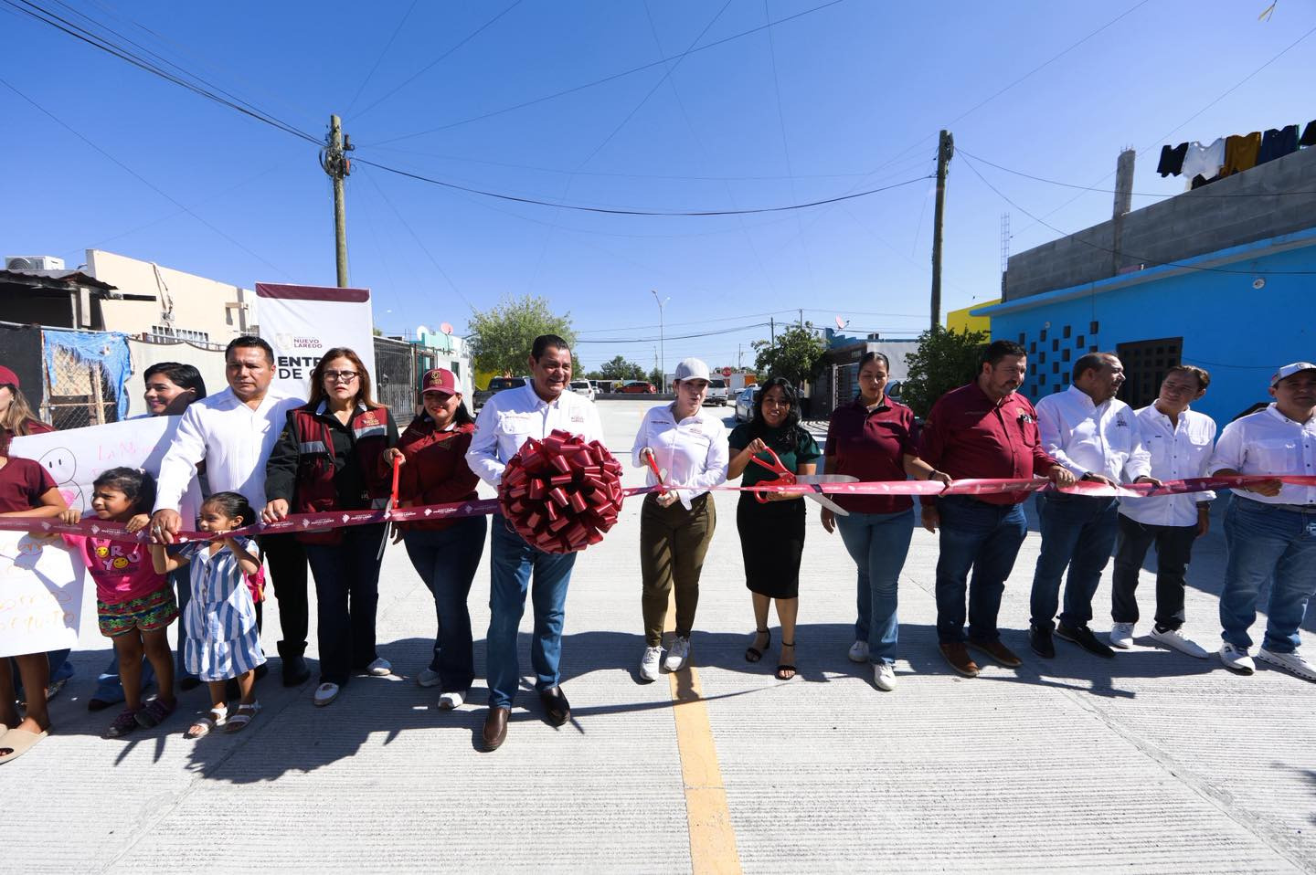 Alcaldesa Carmen Lilia Canturosas entrega tres calles rehabilitadas con concreto hidráulico en colonia Nueva Victoria