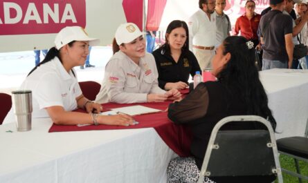 Gobierno de Nuevo Laredo acerca los servicios municipales a la colonia El Campanario con “Presidencia Cerquita de Ti”