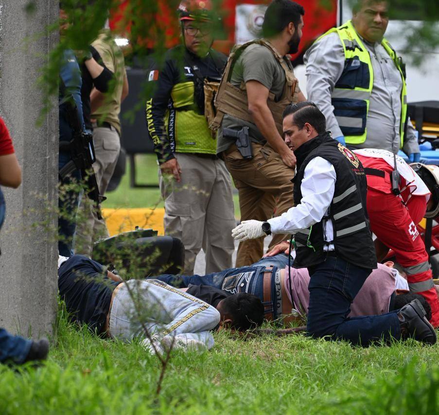 Accidente en Ciudad Victoria deja 14 lesionados, entre ellos militares y civiles