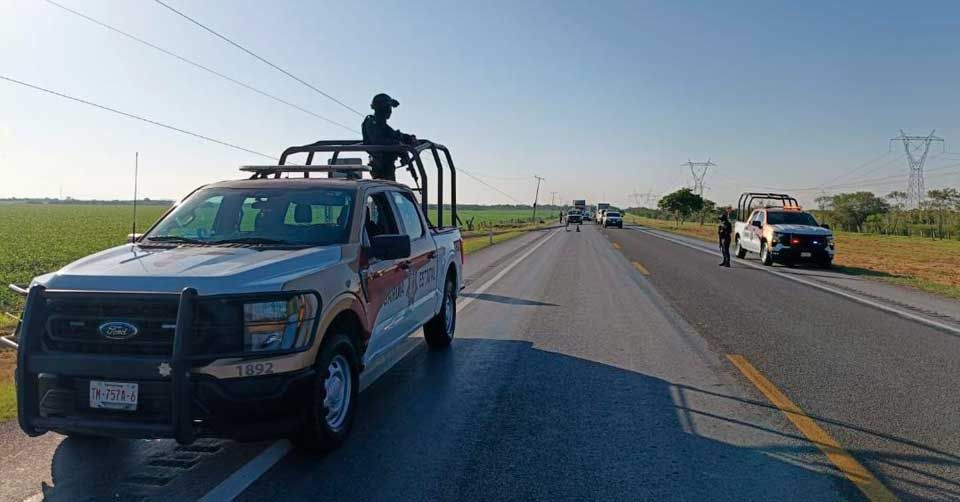 Detienen a hombre con “poncha llantas” en carretera Victoria–Matamoros Detienen a hombre con “poncha llantas” en carretera Victoria–Matamoros