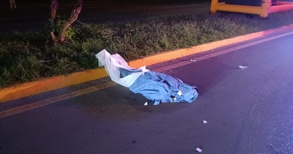 Menor atropella y mata a peatón en Altamira; su padre lo ayuda a escapar