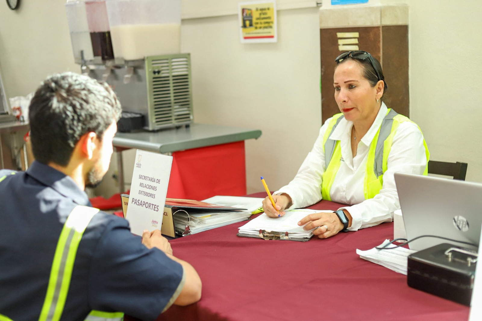 Gobierno de Nuevo Laredo acerca servicios a más de 270 trabajadores de la empresa Chromalox Brigada en tu Empresa llega a Chromalox en Nuevo Laredo