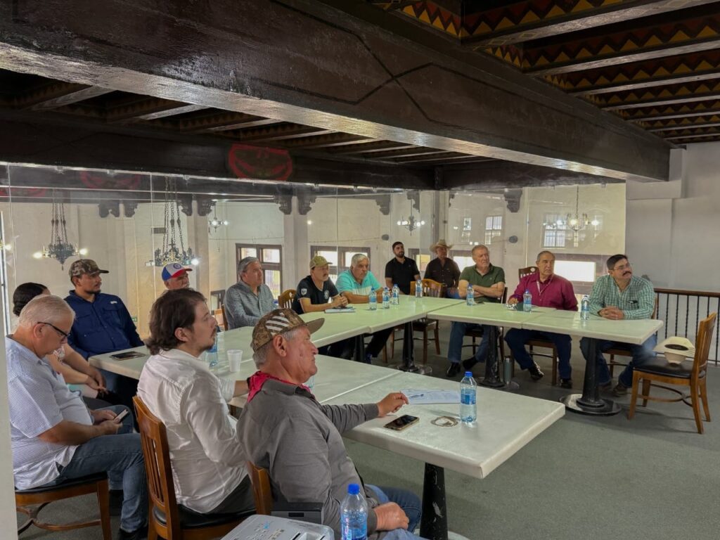 Nuevo Laredo impulsa acuacultura con plática sobre tilapia