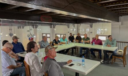 Nuevo Laredo impulsa acuacultura con plática sobre tilapia