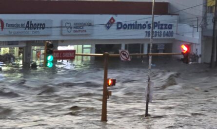Río Cazones provoca severas inundaciones en Poza Rica