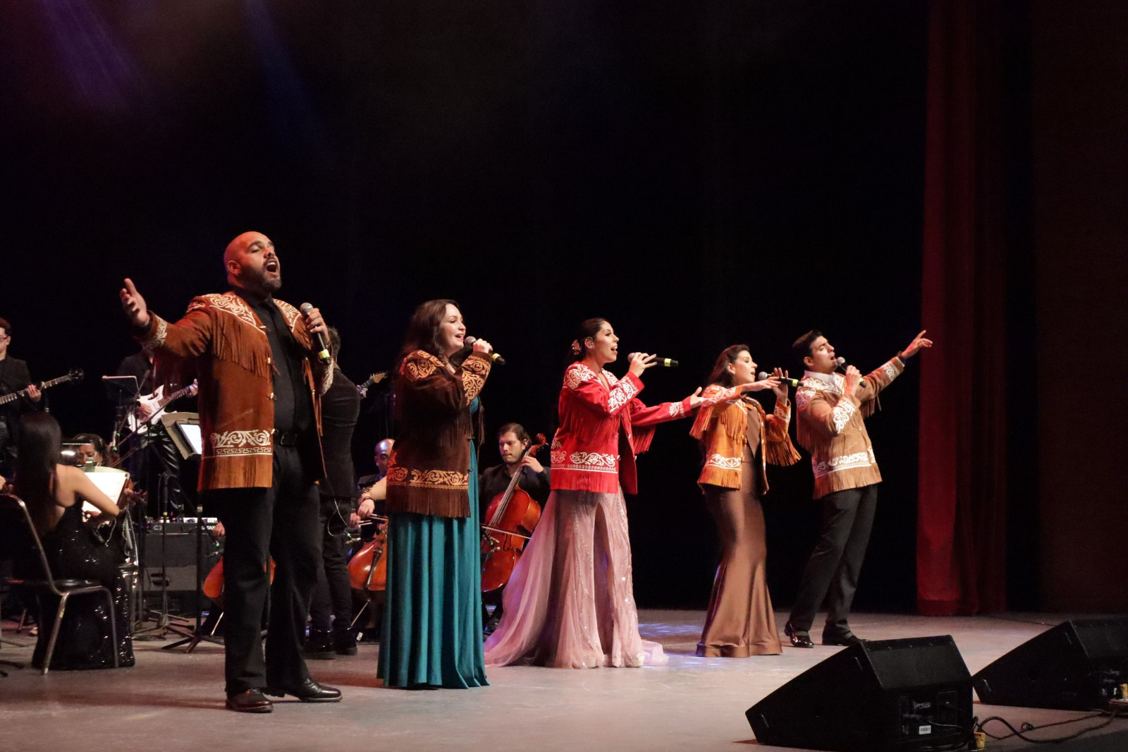 Nuevo Laredo vivió una velada inolvidable con “Polvo Enamorado”