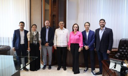 Presentan empresarios al gobernador mega proyecto inmobiliario y comercial para Nuevo Laredo