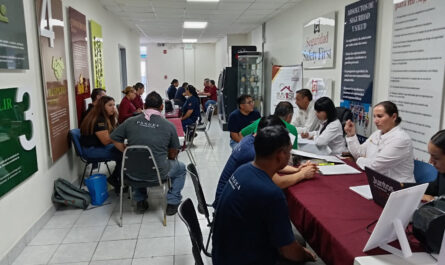 Acercan servicios gubernamentales a trabajadores de GST Pangea con “Brigadas en tu Empresa”