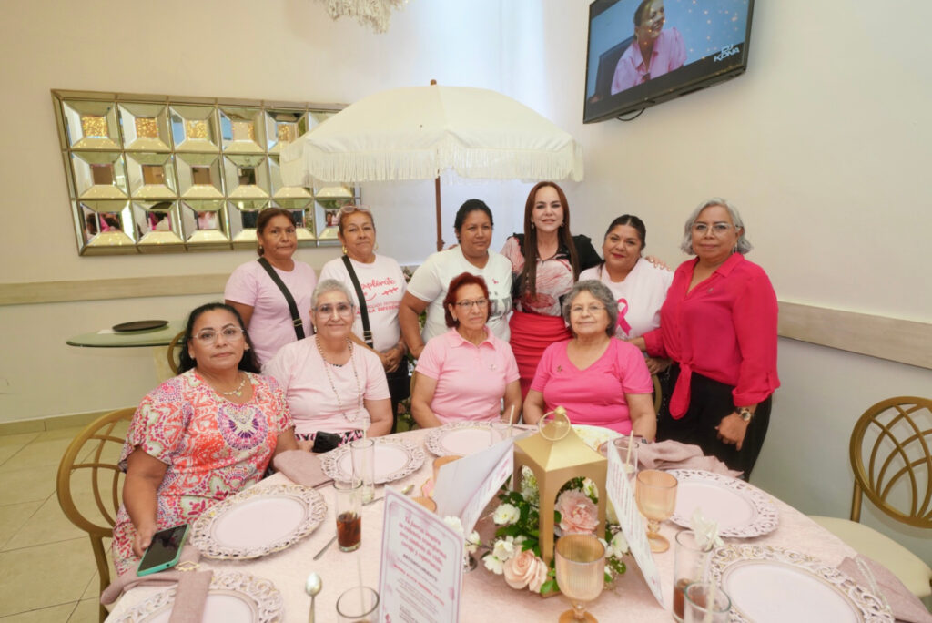 Gobierno Municipal y Sistema DIF Nuevo Laredo reconocen a 100 mujeres sobrevivientes de cáncer de mama Gobierno Municipal y Sistema DIF Nuevo Laredo reconocen a 100 mujeres sobrevivientes de cáncer de mama