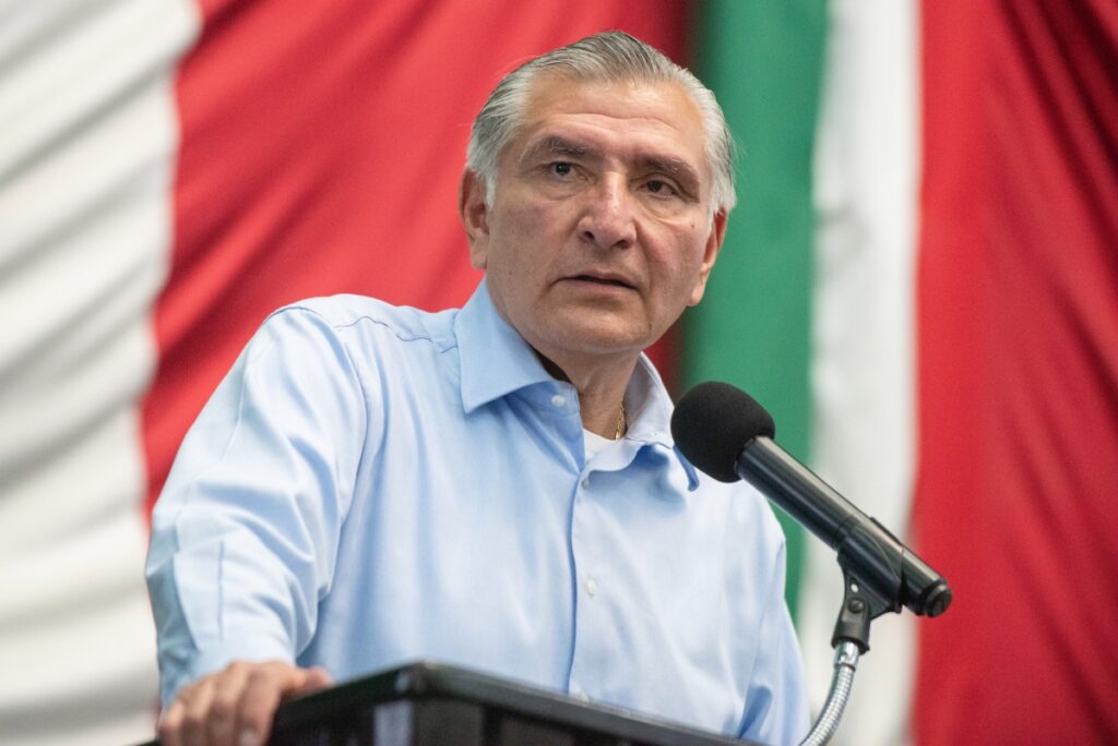 Acusan a Adán Augusto López por desvío millonario en Tabasco Acusan a Adán Augusto López por desvío millonario en Tabasco