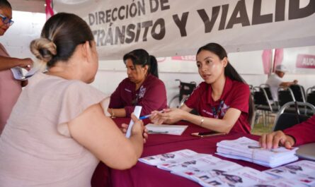 Presidencia Cerquita de Ti llega a la colonia Cavazos Lerma