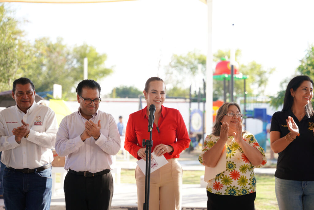 Carmen Lilia entrega obras al sur de Nuevo Laredo