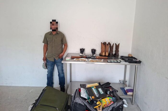 Detienen a pasajero con rifle y cartuchos en cruce internacional de Matamoros