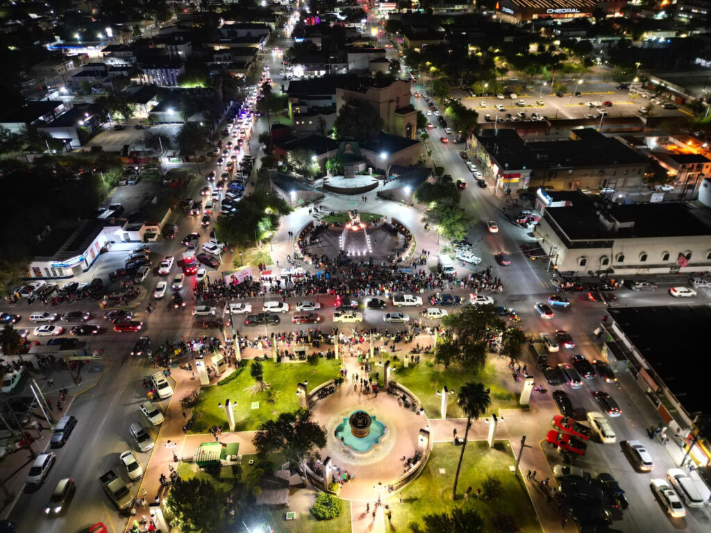 Disfrutan familias de Nuevo Laredo noche de Halloween; reportan autoridades saldo blanco