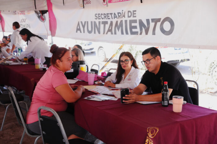 Gobierno de Nuevo Laredo acerca servicios gratuitos con “Presidencia Cerquita de Ti” a Los Olivos 1 y 2