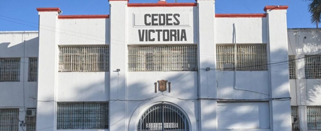 Detendrán a quien intente meter celulares a penales de Tamaulipas