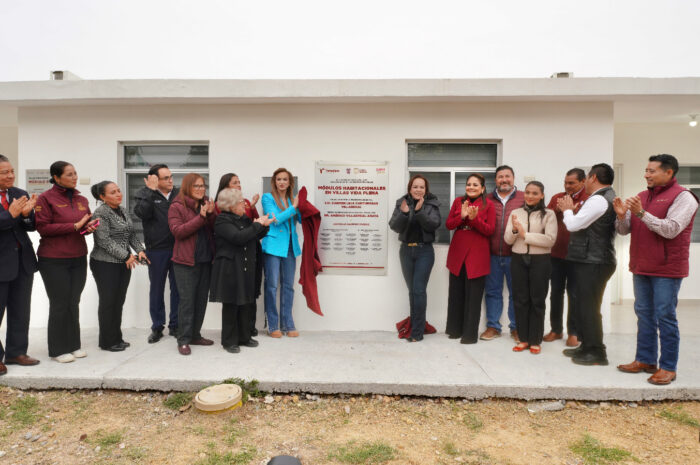 Invierte Gobierno de Nuevo Laredo en vivienda digna para adultos mayores; alcaldesa Carmen Lilia Canturosas entrega nuevas villas a Sistema DIF