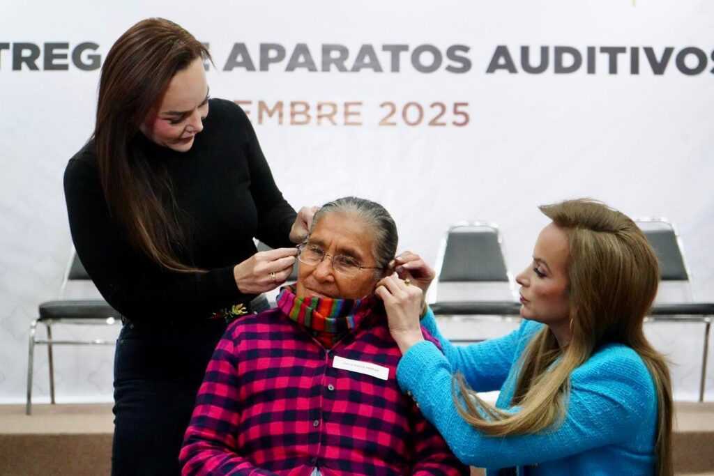 Carmen Lilia Canturosas y DIF Nuevo Laredo transforman vidas: entregan más de 100 aparatos auditivos para la población más vulnerable