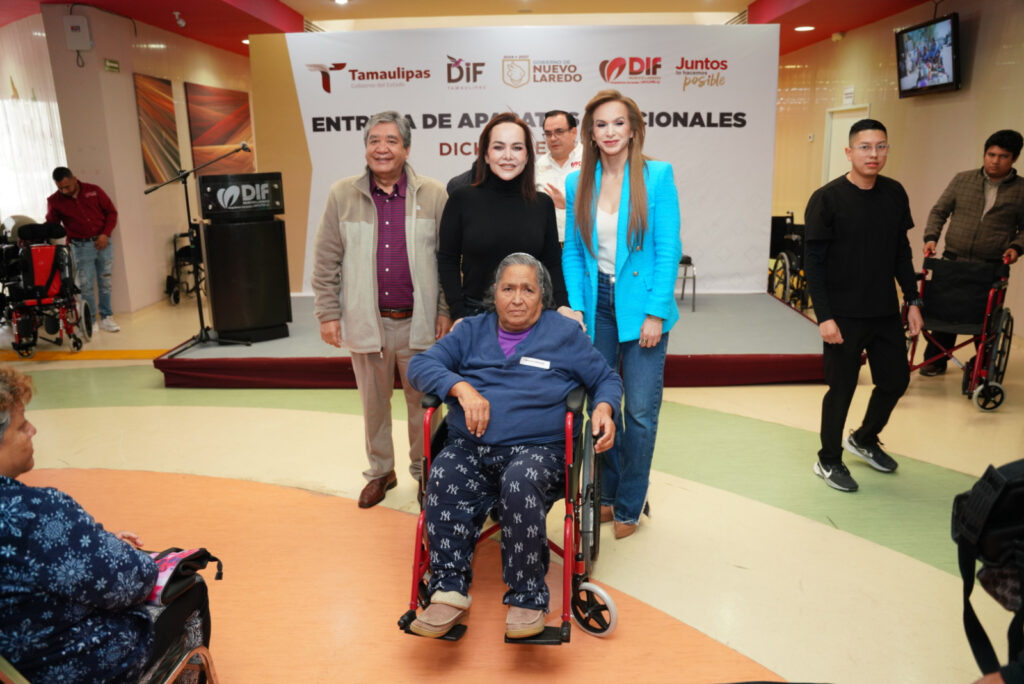 Carmen Lilia Canturosas y DIF Nuevo Laredo entregan aparatos funcionales y reciben donativo de 100 sillas de ruedas para personas con discapacidad Carmen Lilia Canturosas y DIF Nuevo Laredo entregan aparatos funcionales y reciben donativo de 100 sillas de ruedas para personas con discapacidad