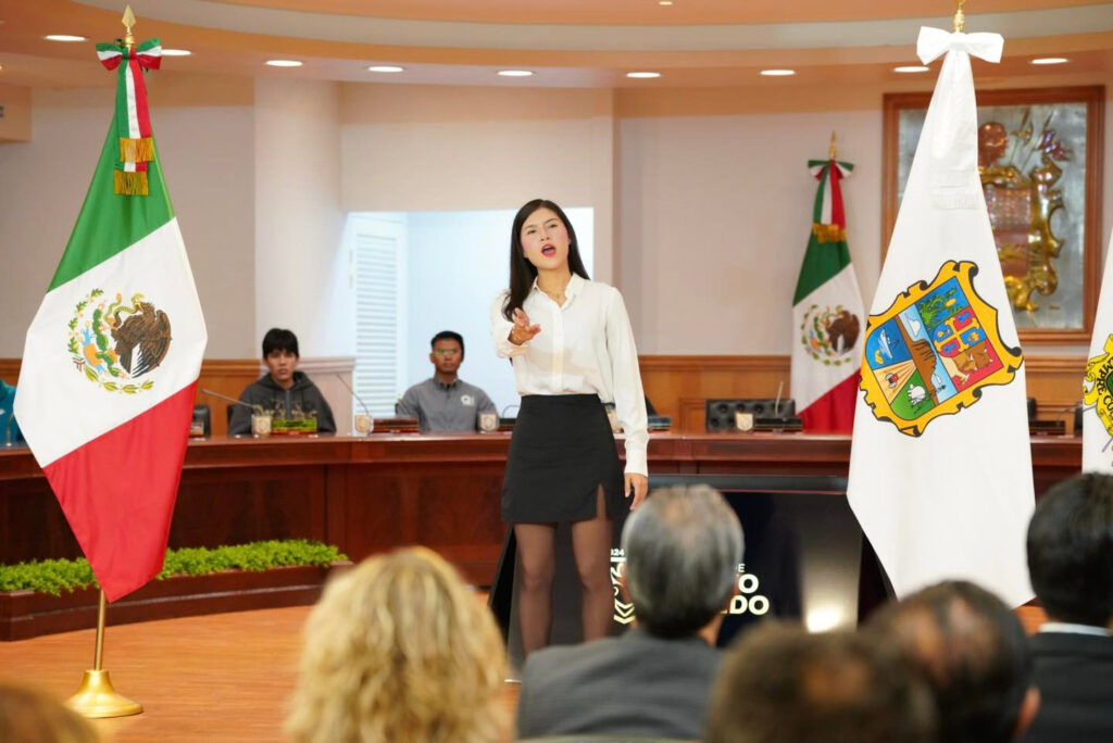 Gobierno de Nuevo Laredo impulsa la voz juvenil con exitosa gala de oratoria en el Cabildo