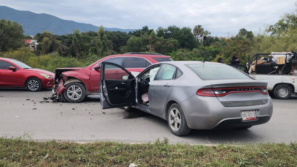 Choque frontal deja cuatro personas lesionadas en Ciudad Victoria