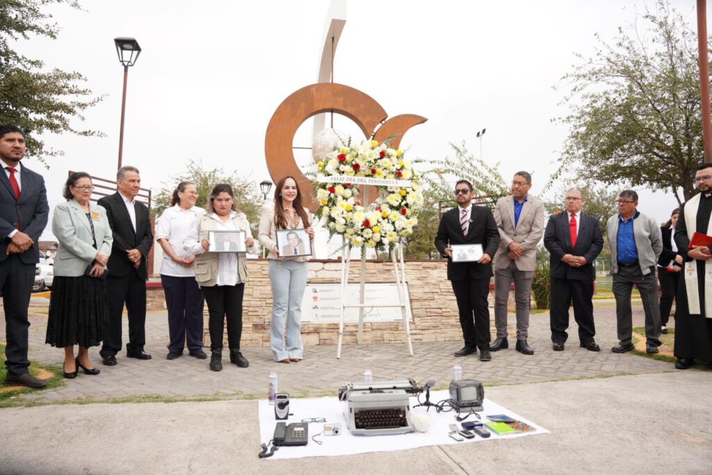 Encabeza alcaldesa Carmen Lilia Canturosas homenaje por el Día Nacional del Periodista junto a todas las agrupaciones periodísticas de Nuevo Laredo