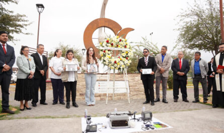 Encabeza alcaldesa Carmen Lilia Canturosas homenaje por el Día Nacional del Periodista junto a todas las agrupaciones periodísticas de Nuevo Laredo