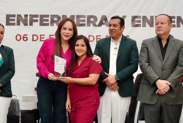 Refrenda alcaldesa Carmen Lilia Canturosas respaldo al sector salud durante homenaje al personal de enfermería