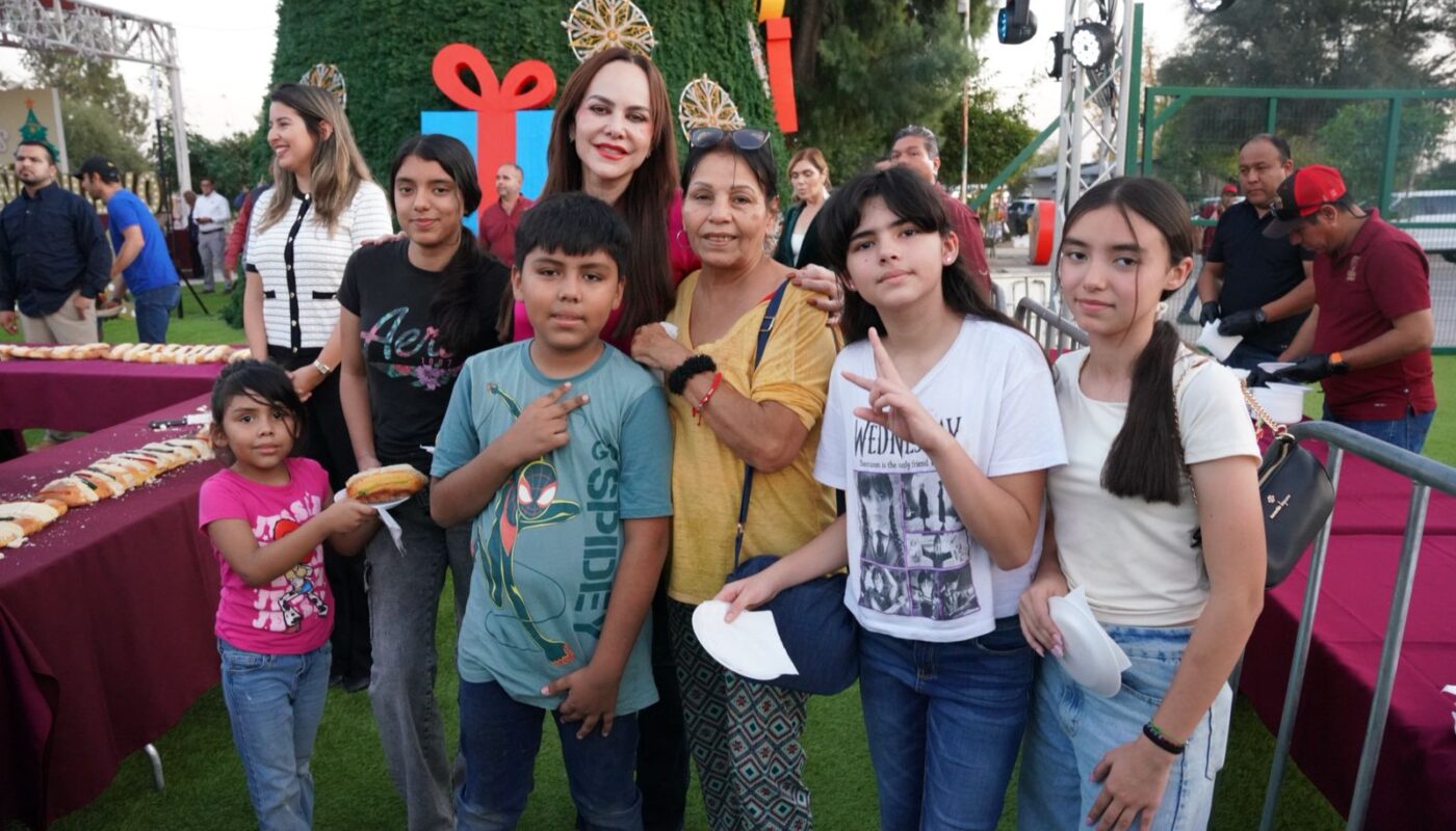 Con mega rosca de 60 metros, Gobierno Municipal celebra el Día de Reyes junto a familias de Nuevo Laredo