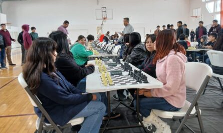 Gobierno de Nuevo Laredo impulsa talento juvenil en torneo selectivo de ajedrez rumbo a la etapa estatal