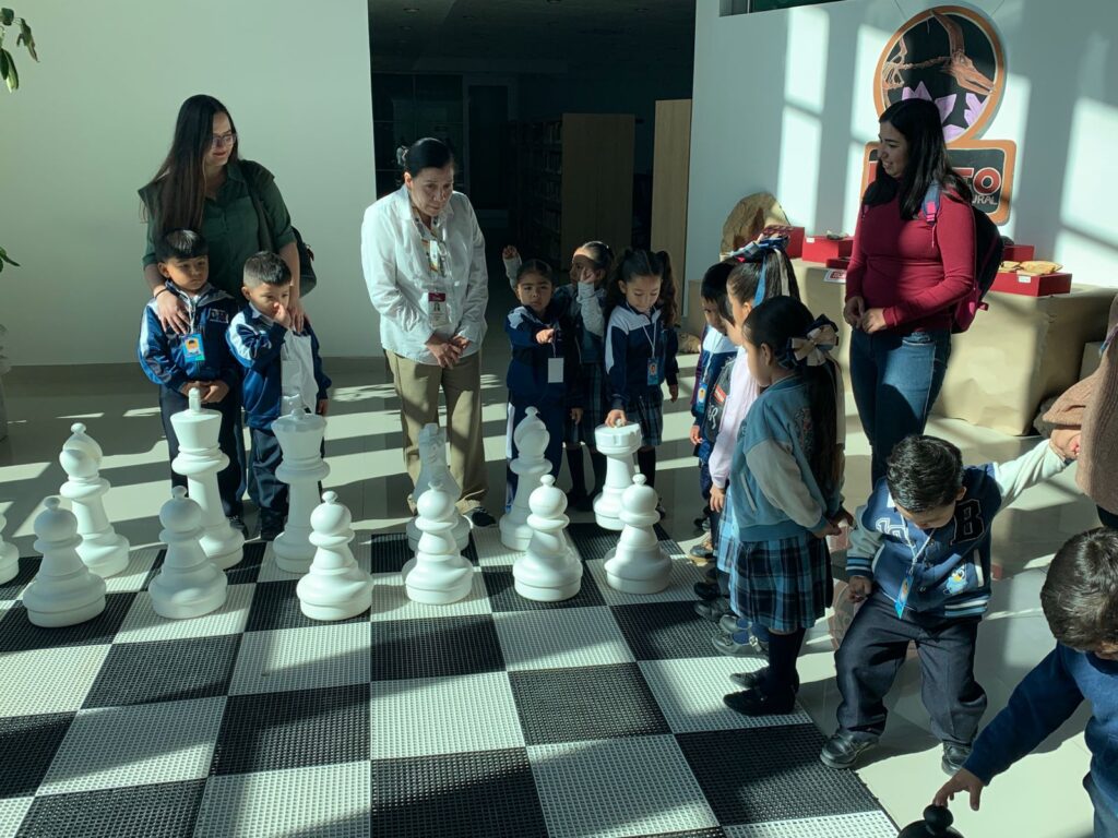 Infoteca “Sor Juana Inés de la Cruz” atrae a más de 14 mil 900 visitantes en 2025