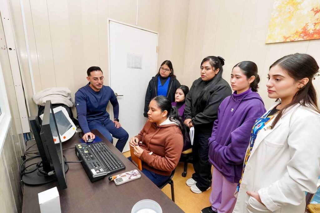 Avanza instalación de tomógrafo del DIF Nuevo Laredo; capacitan a personal para su uso óptimo