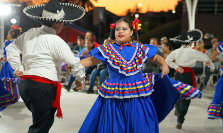 Abre CEDIF 2 de Nuevo Laredo inscripciones para taller de danza folklórica para adultos