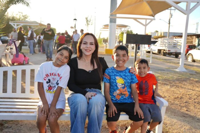 Carmen Lilia Canturosas impulsa hogares dignos con pisos de concreto