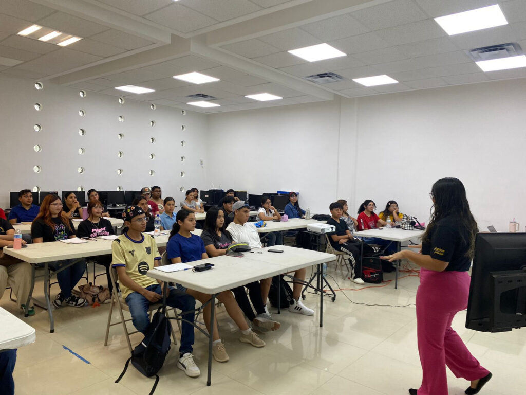 Invita Gobierno de Nuevo Laredo a cursos de inglés para jóvenes