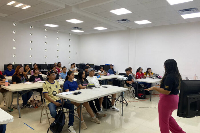 Invita Gobierno de Nuevo Laredo a cursos de inglés para jóvenes