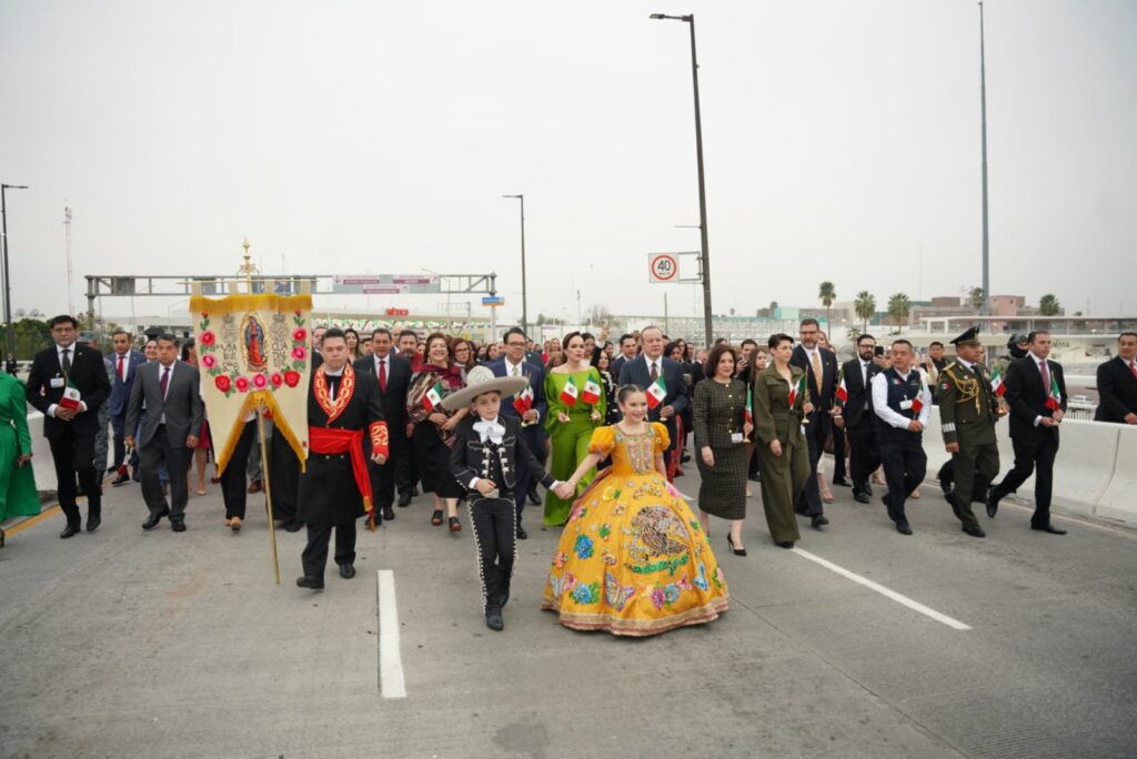 Celebran los Dos Laredos alianza estratégica en Ceremonia del Abrazo; nombran a Carmen Lilia Sra. Internacional 2026 Celebran los Dos Laredos alianza estratégica en Ceremonia del Abrazo; nombran a Carmen Lilia Sra. Internacional 2026
