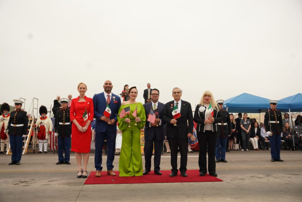 Celebran los Dos Laredos alianza estratégica en Ceremonia del Abrazo; nombran a Carmen Lilia Sra. Internacional 2026