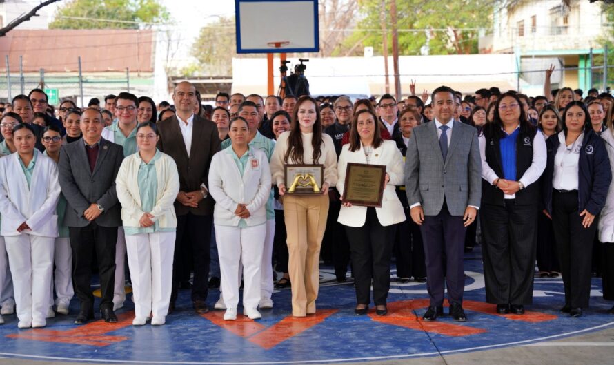 Nombran a Carmen Lilia miembro honorífico de enfermería