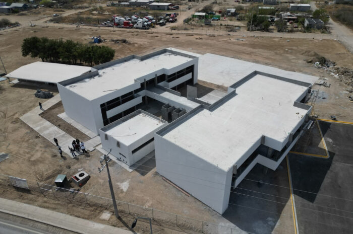 Supervisa alcaldesa Carmen Lilia Canturosas construcción de nueva escuela en El Progreso; refrenda compromiso con la educación