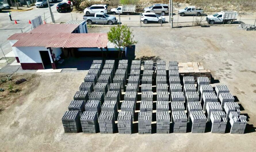 Inaugura Carmen Lilia Canturosas bloquera comunitaria que producirá 150 mil piezas al año para construir casas dignas Inaugura Carmen Lilia Canturosas bloquera comunitaria que producirá 150 mil piezas al año para construir casas dignas