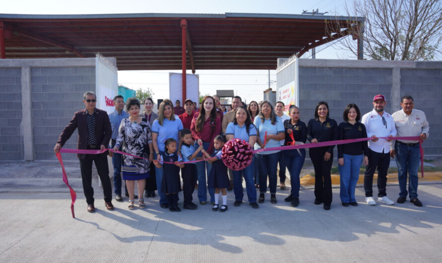 Inaugura alcaldesa Carmen Lilia Canturosas obras de infraestructura educativa en colonia Reforma Urbana Inaugura alcaldesa Carmen Lilia Canturosas obras de infraestructura educativa en colonia Reforma Urbana