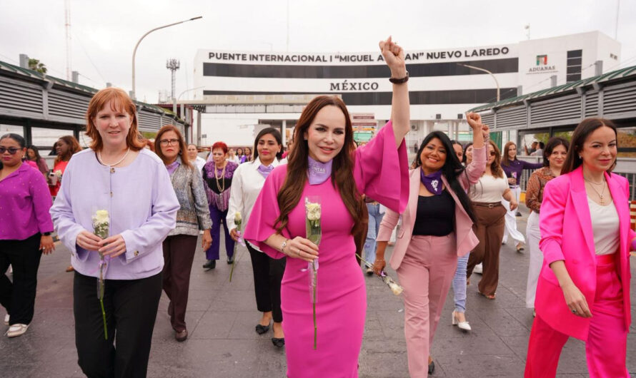 Mujeres de los Dos Laredos se unen en caminata binacional para conmemorar el Día Internacional de la Mujer