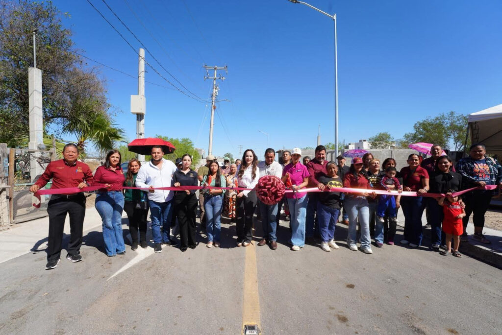Calles dignas transforman la vida de familias en colonia Francisco Villa; entrega alcaldesa Carmen Lilia Canturosas pavimentaciones Calles dignas transforman la vida de familias en colonia Francisco Villa; entrega alcaldesa Carmen Lilia Canturosas pavimentaciones