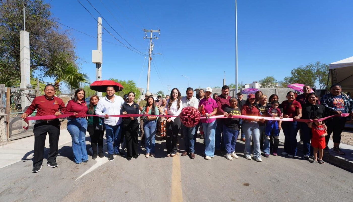 Calles dignas transforman la vida de familias en colonia Francisco Villa; entrega alcaldesa Carmen Lilia Canturosas pavimentaciones Calles dignas transforman la vida de familias en colonia Francisco Villa; entrega alcaldesa Carmen Lilia Canturosas pavimentaciones