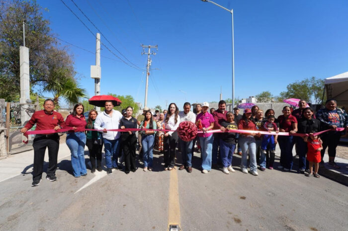 Calles dignas transforman la vida de familias en colonia Francisco Villa; entrega alcaldesa Carmen Lilia Canturosas pavimentaciones