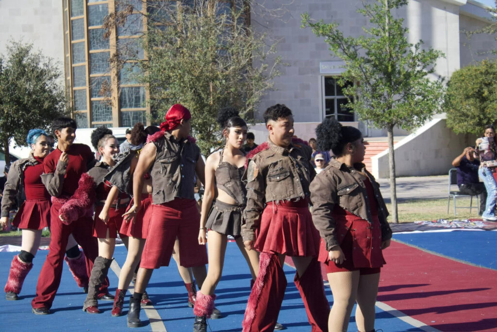Impulsa Gobierno de Nuevo Laredo talento juvenil con exitoso “Showcase: Cheer & Dance” en Plaza Zaragoza