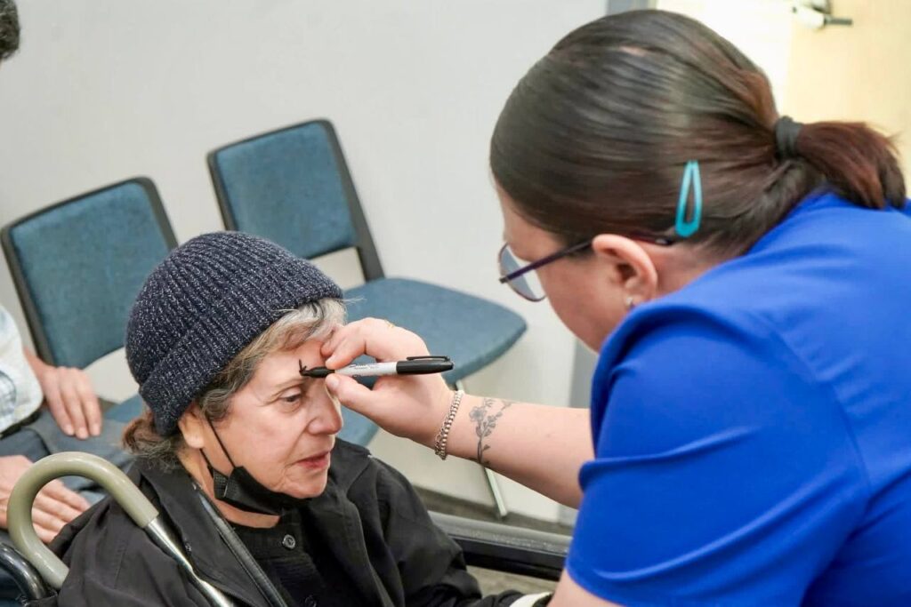 DIF Nuevo Laredo realiza con éxito la octava campaña de cirugías de cataratas